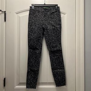 Blue Revival Women's‎ Leopard Print Straight Skinny Jeans Black Gray Size 24